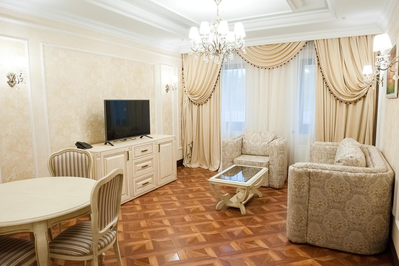 Krts Korona Hotel Sudilovichi ภายนอก รูปภาพ