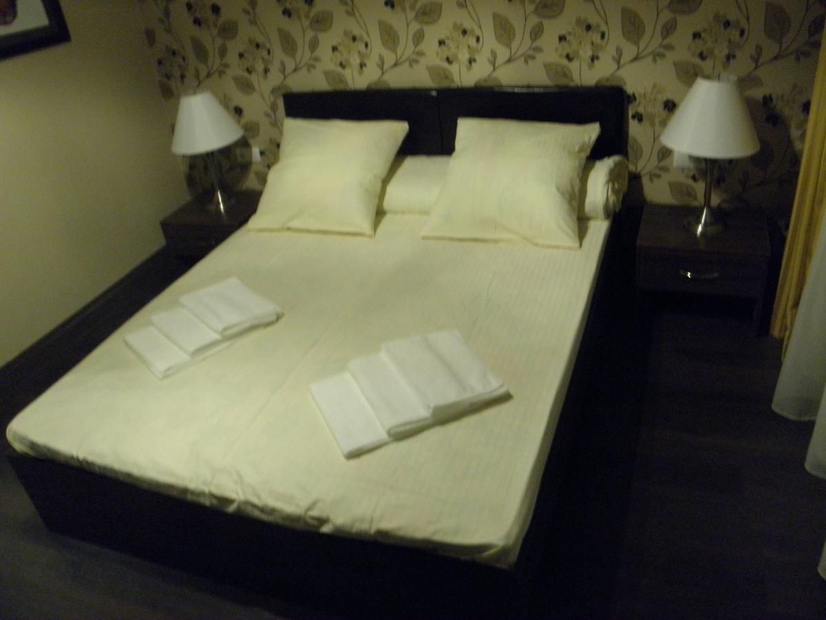 Krts Korona Hotel Sudilovichi ภายนอก รูปภาพ